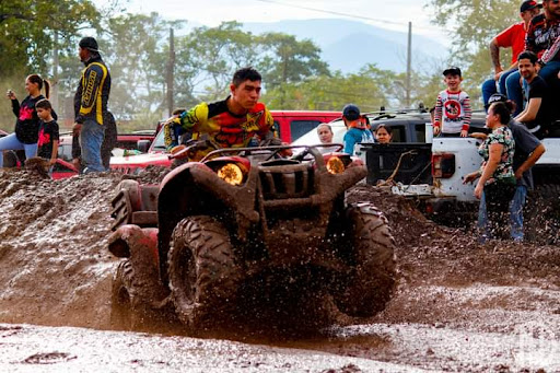 Escuela de Trabajo Social Vasco de Quiroga