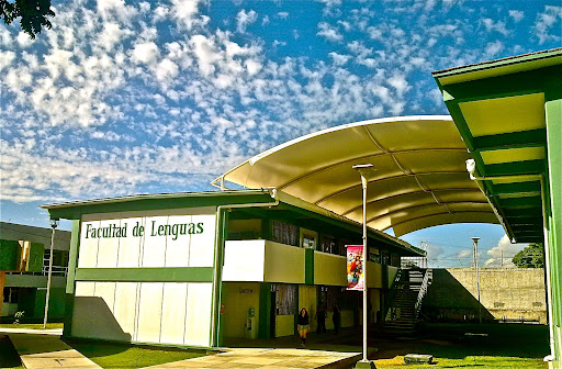 Facultad de Lenguas Extranjeras (FLEX)
