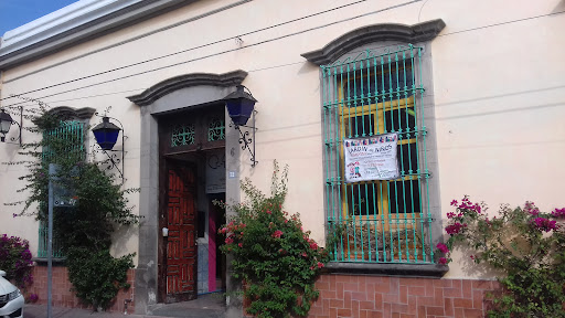 Centro De Estudios De Ingles Kennedy, S.C.