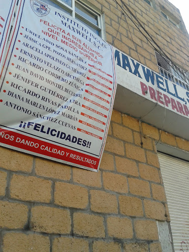 INSTITUTO INGLES MAXWELL